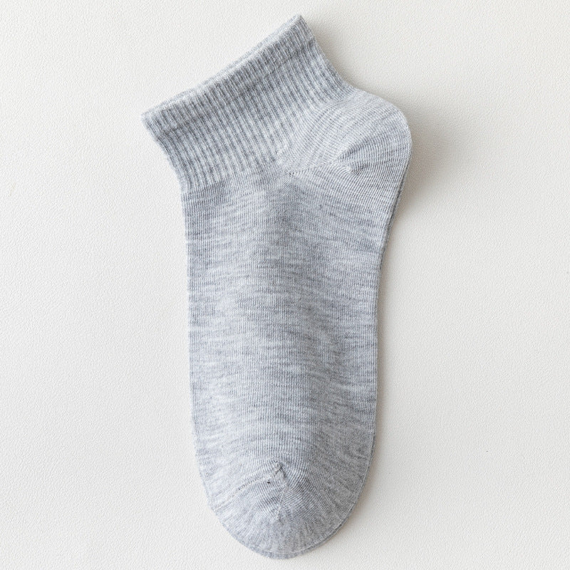 Vasaros moteriškos „boat“ kojinės – plonos, kvėpuojančios ir diskretiškos